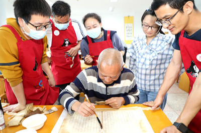 傣文古籍修复技术培训班在西双版纳举办