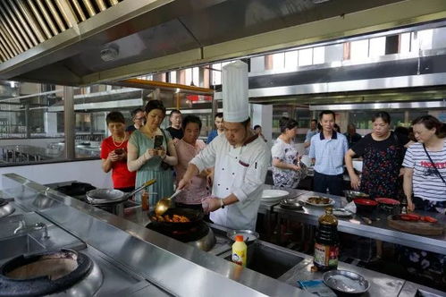 海宁技师学院 筹 面向海宁市各中小学开展食堂食品安全技能培训